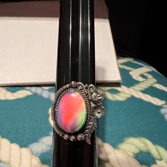 Sterling Aurora opal ring - Picture 8 of 11